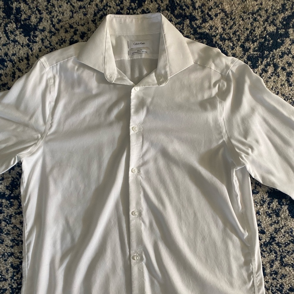 Calvin Klein Slim Fit Performance Non-Iron Men’s Dress Shirt